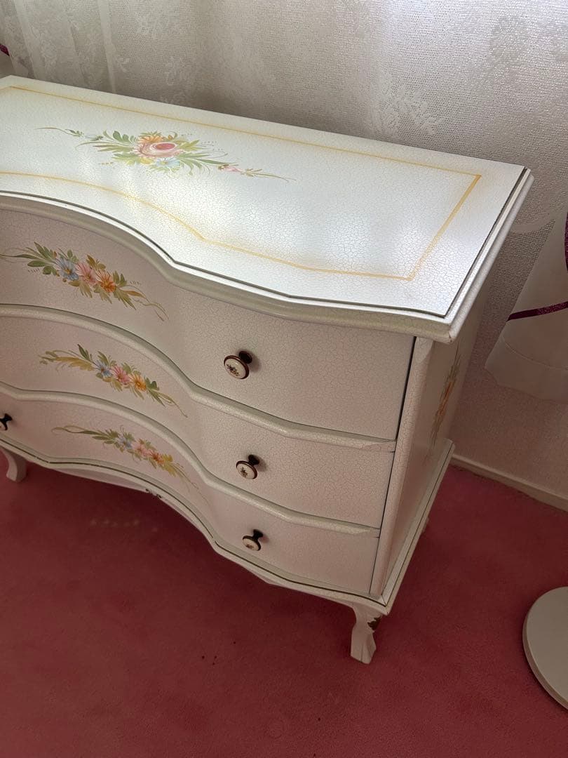 年内限定♡出品中❣️ロココ調　レア　猫足　姫系　ホワイト フラワー　3段チェスト