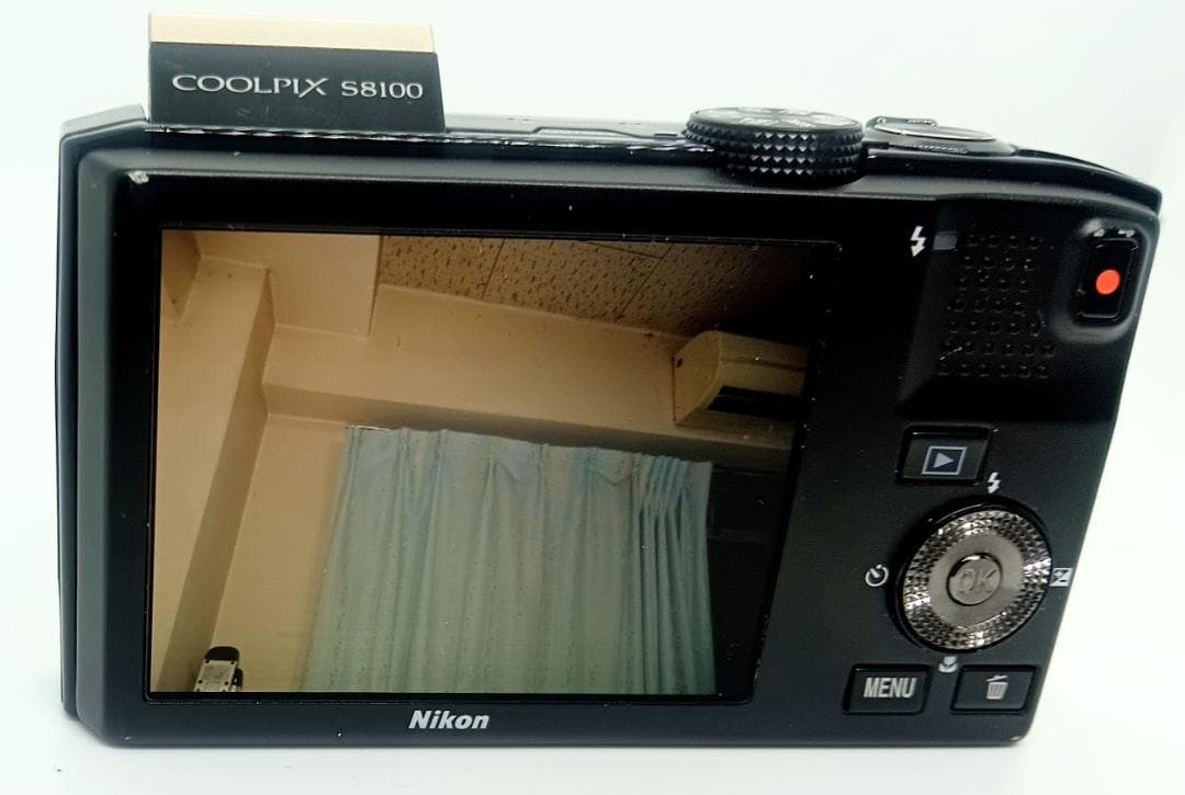 デジタルカメラ Nikon Coolpix S8100 12.1MP10X Zoom Gold