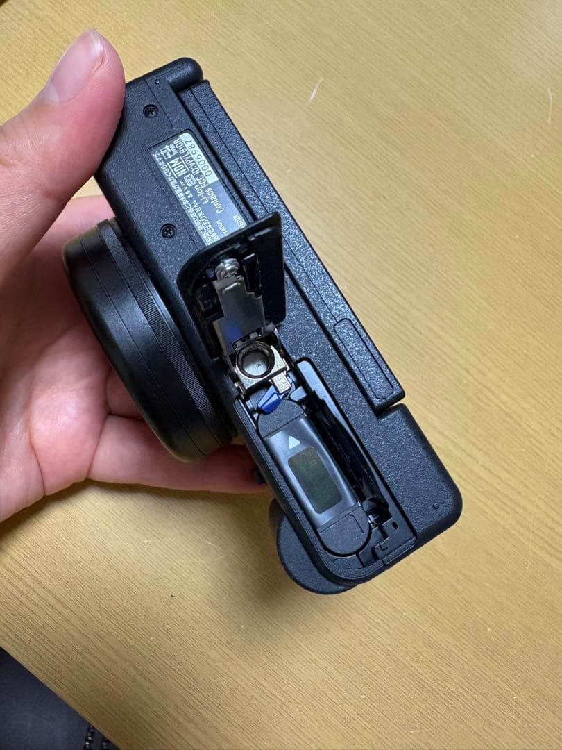 【m】VLOGCAM ZV-1
