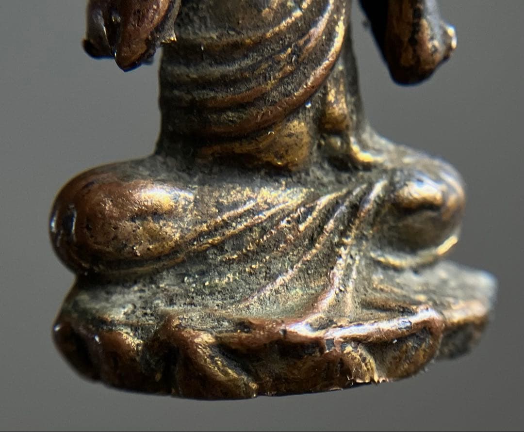 【鍍金語る 民衆観音菩薩 豆仏 約3.5㎝ 19世紀〜頃 東南アジア系】仏像護符