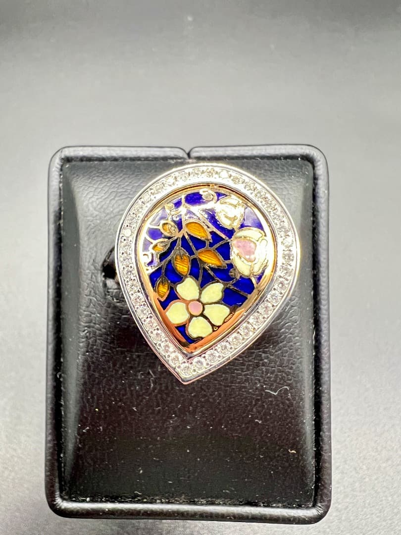 K18 エナメルとダイヤモンド リング