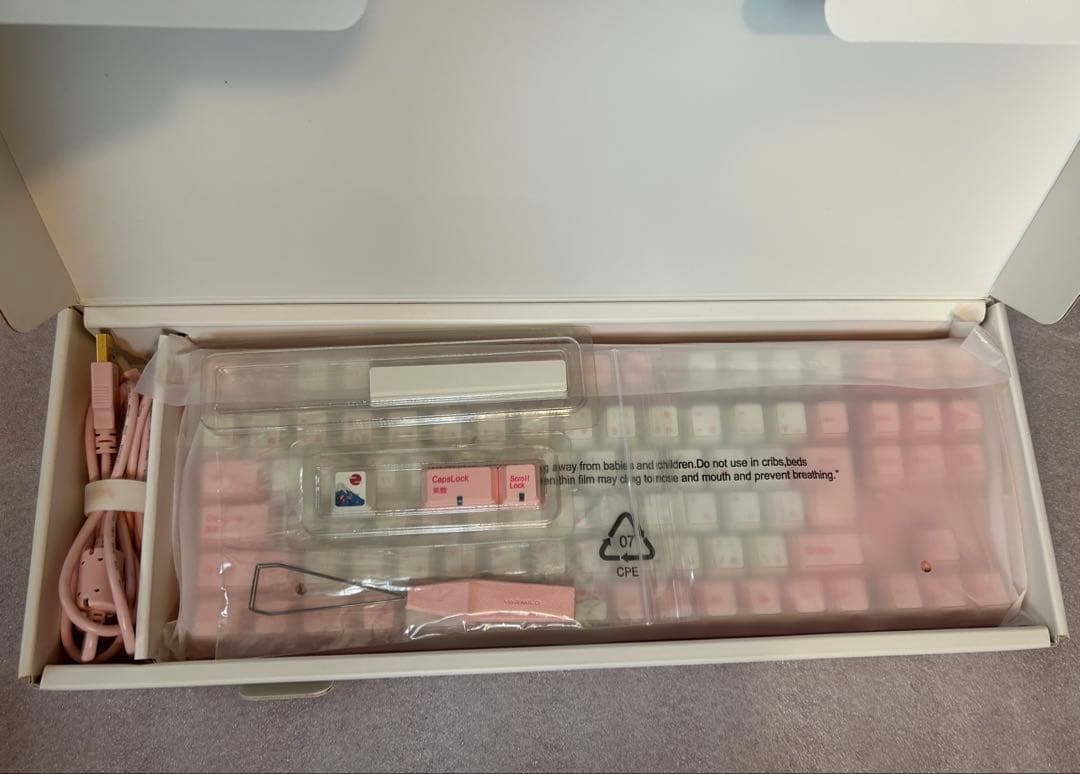 Varmilo 桜キーボード　日本発売記念バージョン