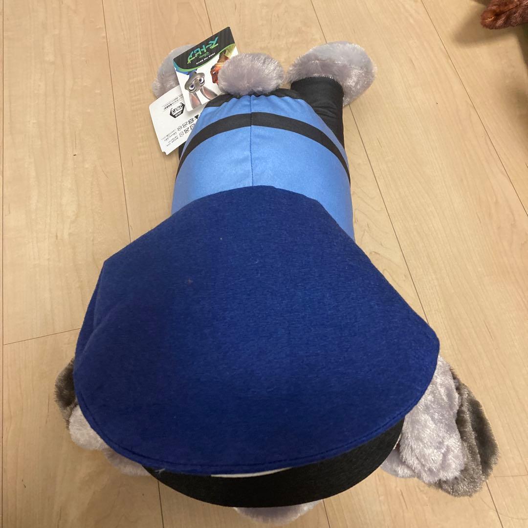 値下げ☆新品タグ付☆　ズートピア　赤いほっぺ　寝そべりぬいぐるみ