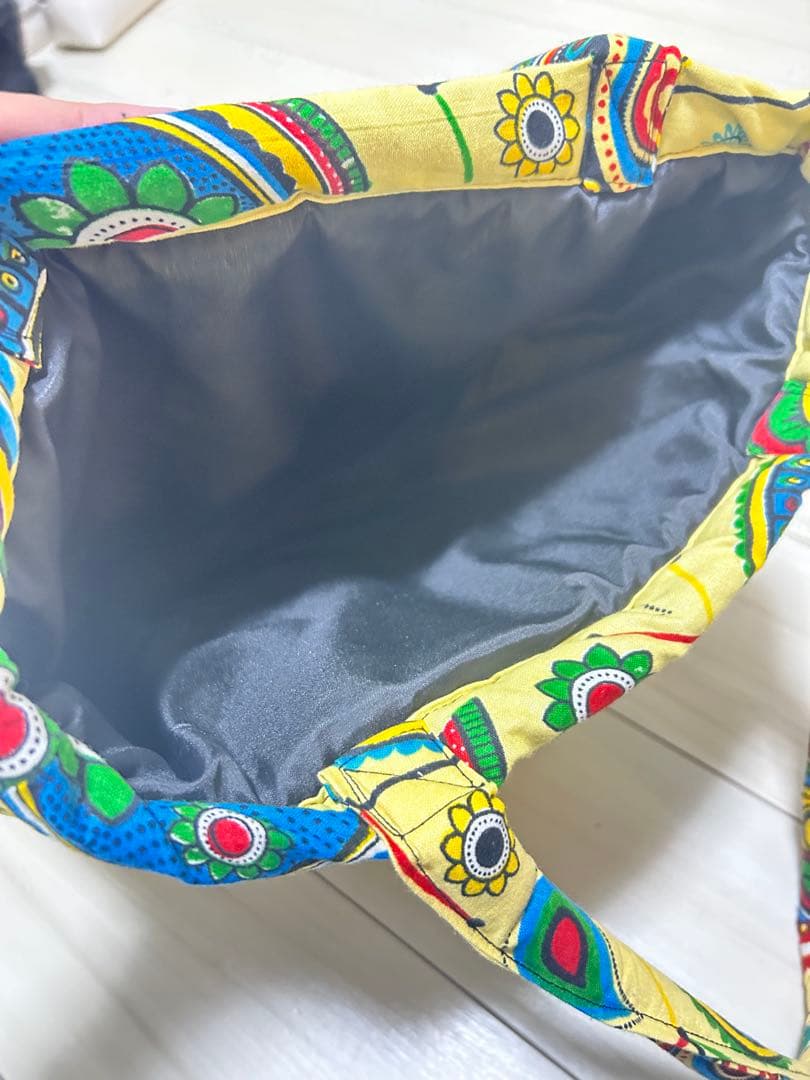 大阪・関西万博 モザンビークパビリオン 関係者用トートバッグ 非売品 アフリカ柄