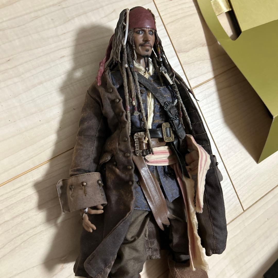 ジャックスパロウ　パイレーツオブカリビアン　 ホットトイズ