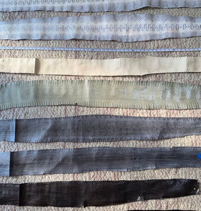 蛇革まとめ売り大特価