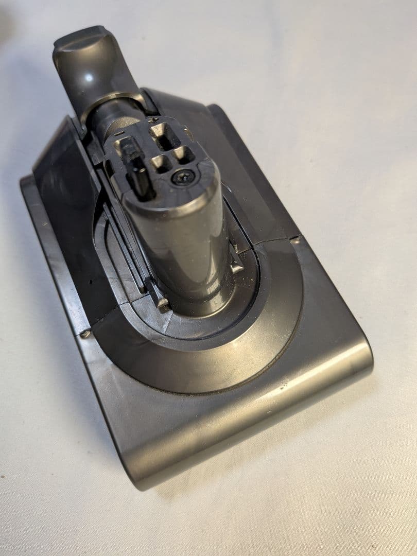 バッテリー不良　ダイソン　掃除機　SV18　稼働品　清掃済