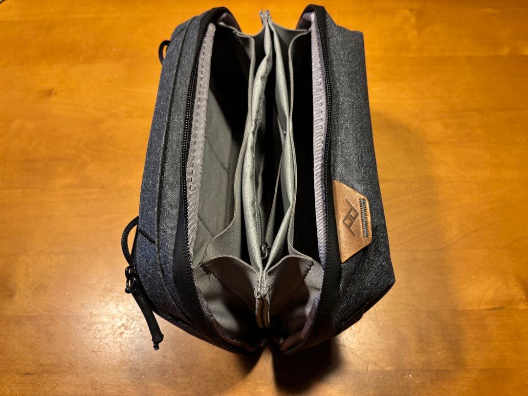 Peak Design TECH POUCH チャコール