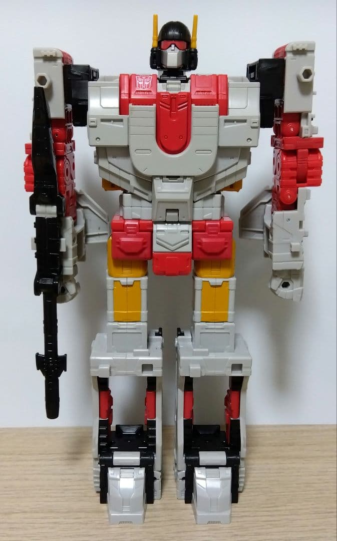 トランスフォーマー エイジ オブザ プライム AOTP-01 シルバーボルト