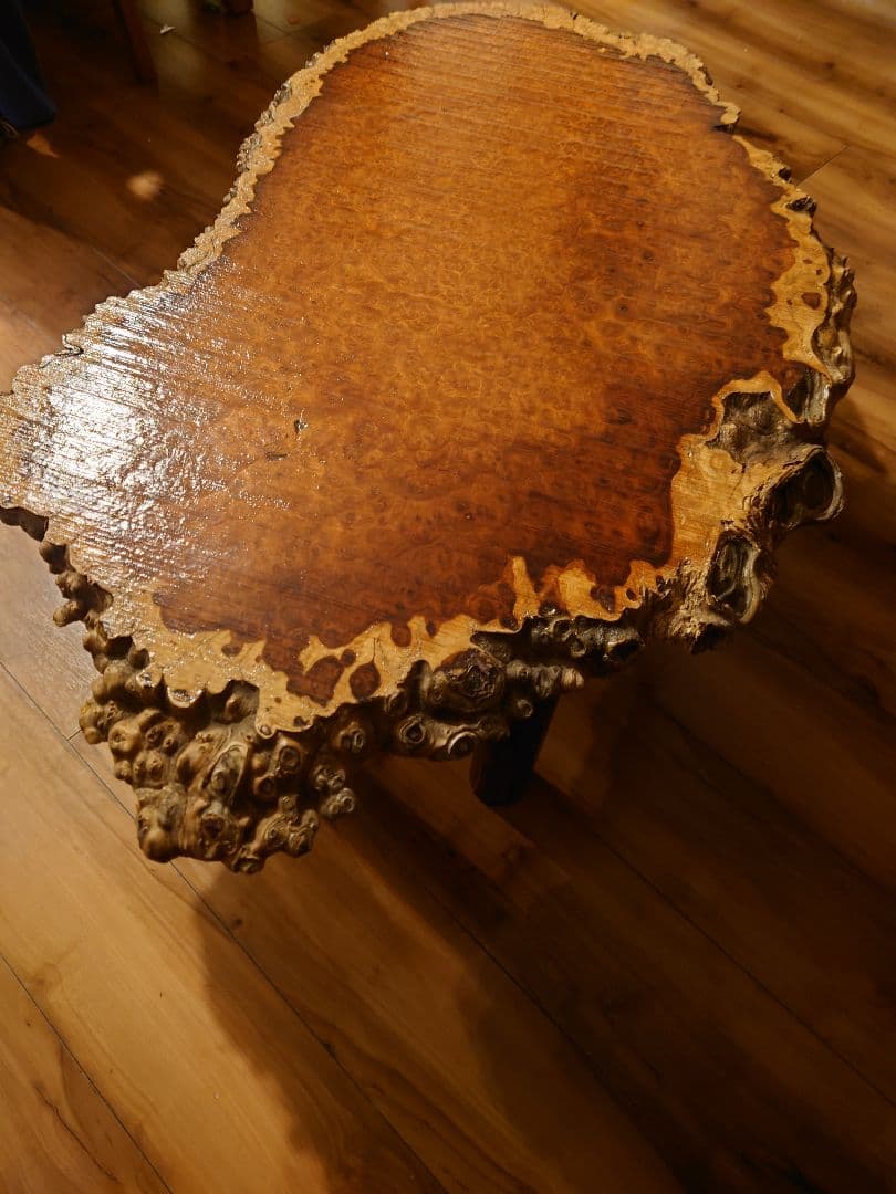 ★希少花梨瘤材のローテーブル★