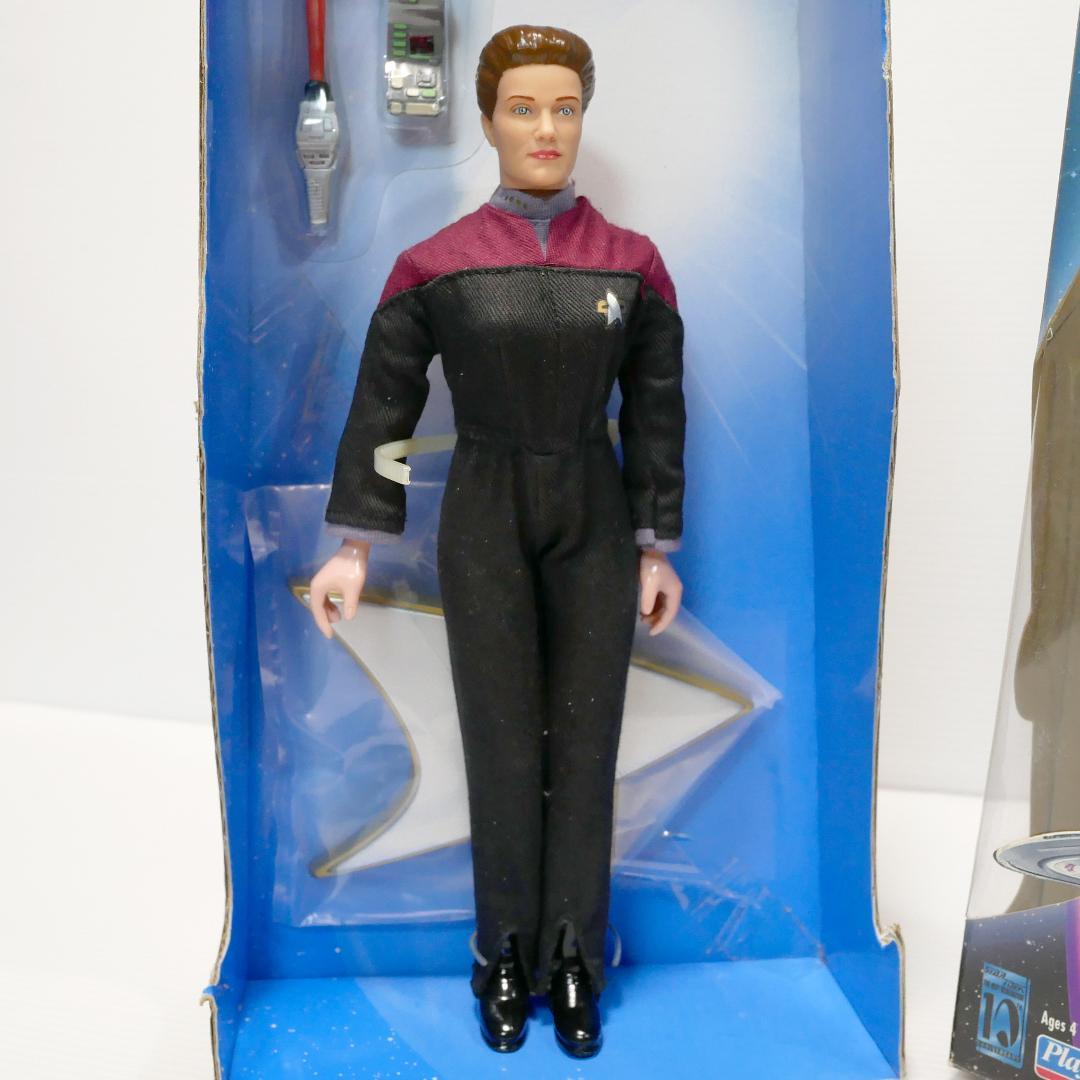 「スタートレック」９インチ アクションフィギュア　ジェインウェイ／セブン