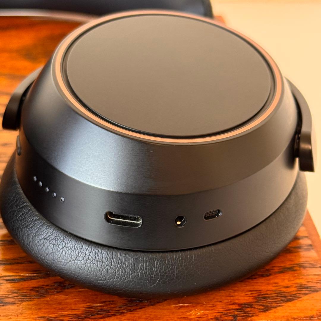 【Sennheiser Momentum 4 】ワイヤレスヘッドホン／付属品完備