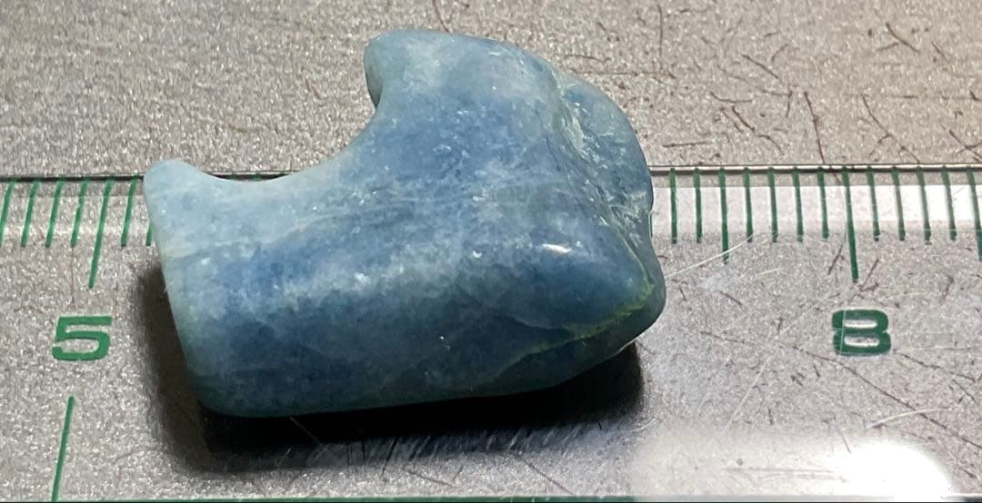 鮮やかな青色　入りコン沢翡翠3g 糸魚川　ヒスイ　ひすい