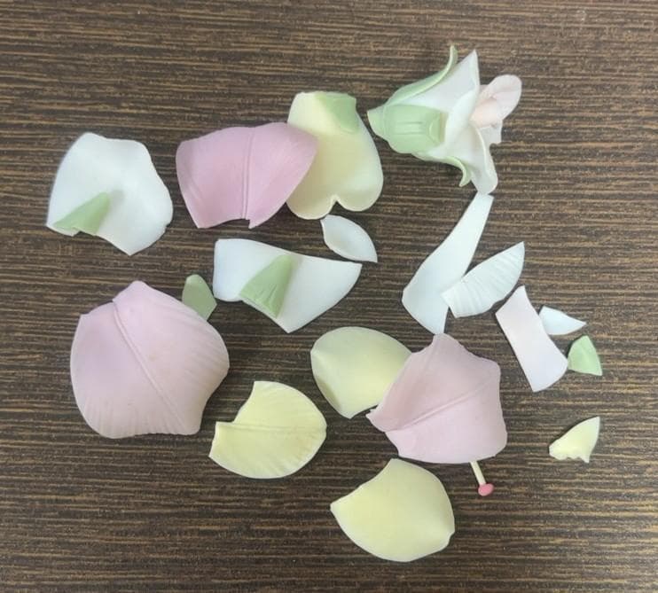 世界限定5000体 LLADRO 磁器人形 『夢の旅立ち』花びらのかけあり