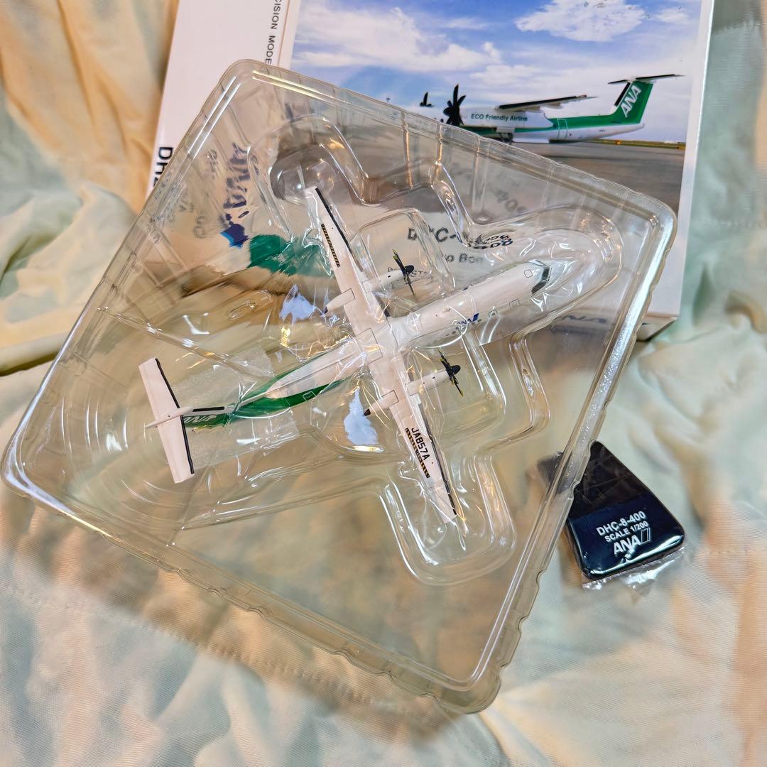 ANA DHC-8-400 1:200 エコボン