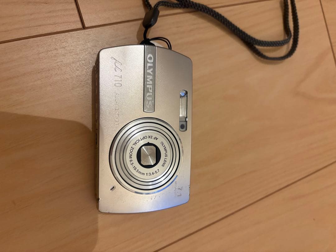 【美品】Olympus u710 コンパクトデジタルカメラ　バッテリー有