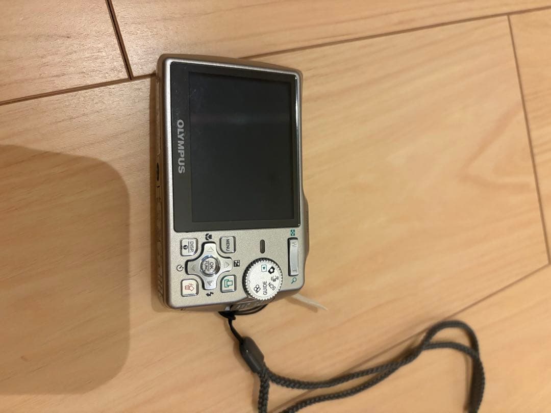 【美品】Olympus u710 コンパクトデジタルカメラ　バッテリー有