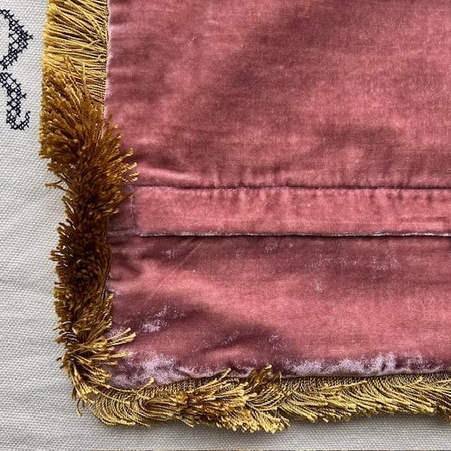 完売色◆新品アンケドレッチェルシルクベルベットカバー アスティエ・ド・ヴィラット