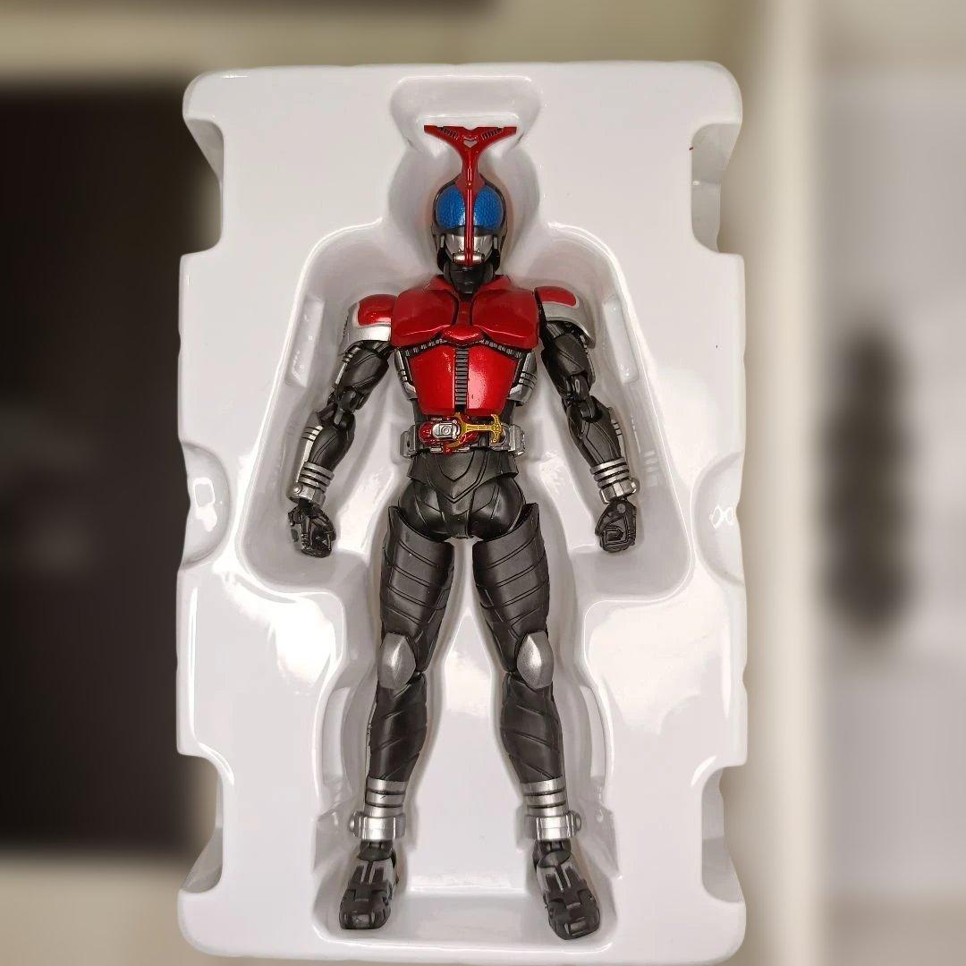 S.H.Figuarts(真骨彫製法) 仮面ライダーカブト