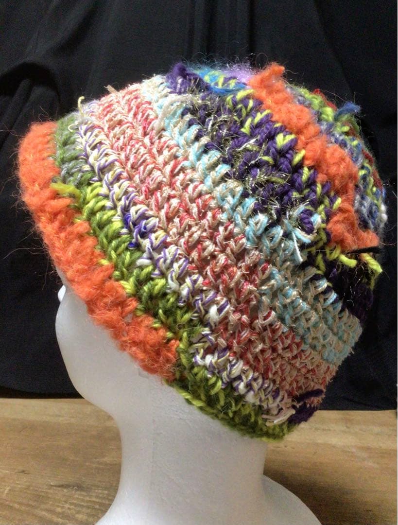 手作りニット帽　ビーニー　サイケ　パンク　楽しい　ピンク　オレンジ　パープル他