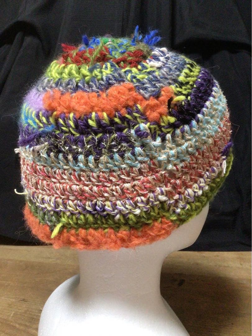 手作りニット帽　ビーニー　サイケ　パンク　楽しい　ピンク　オレンジ　パープル他