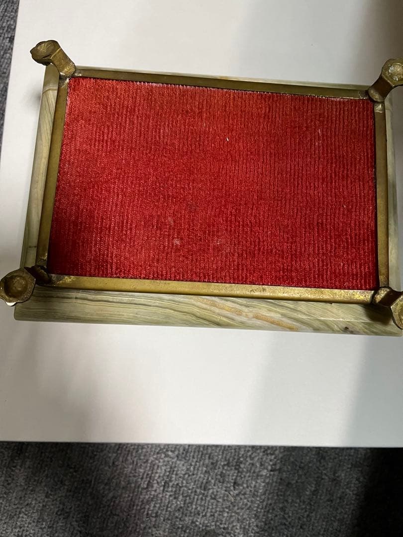 大理石ジュエリーボックス