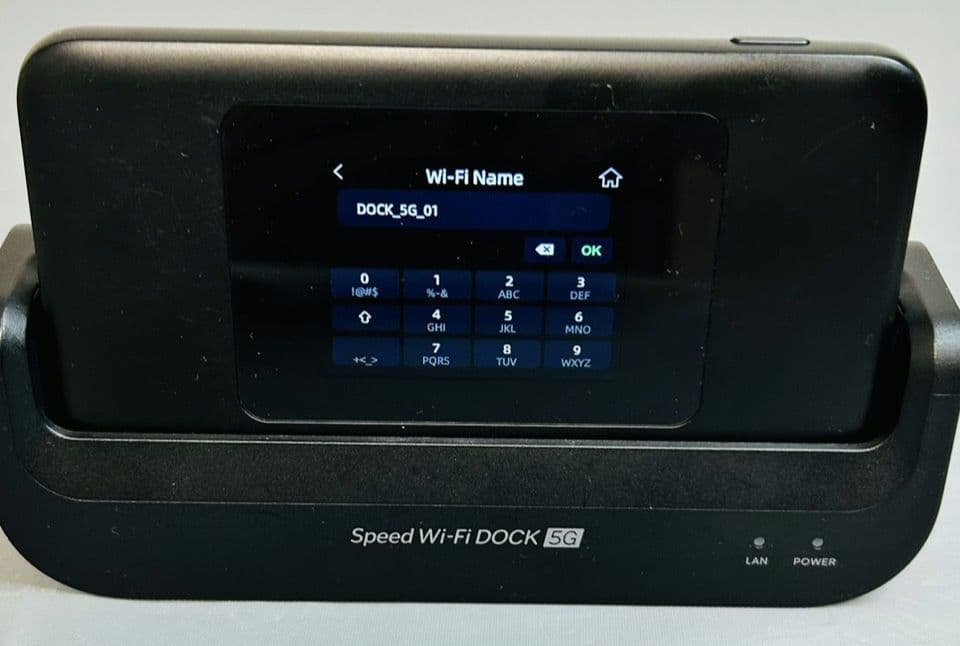 ポケットWiFi Speed Wifi DOCK 5G 01