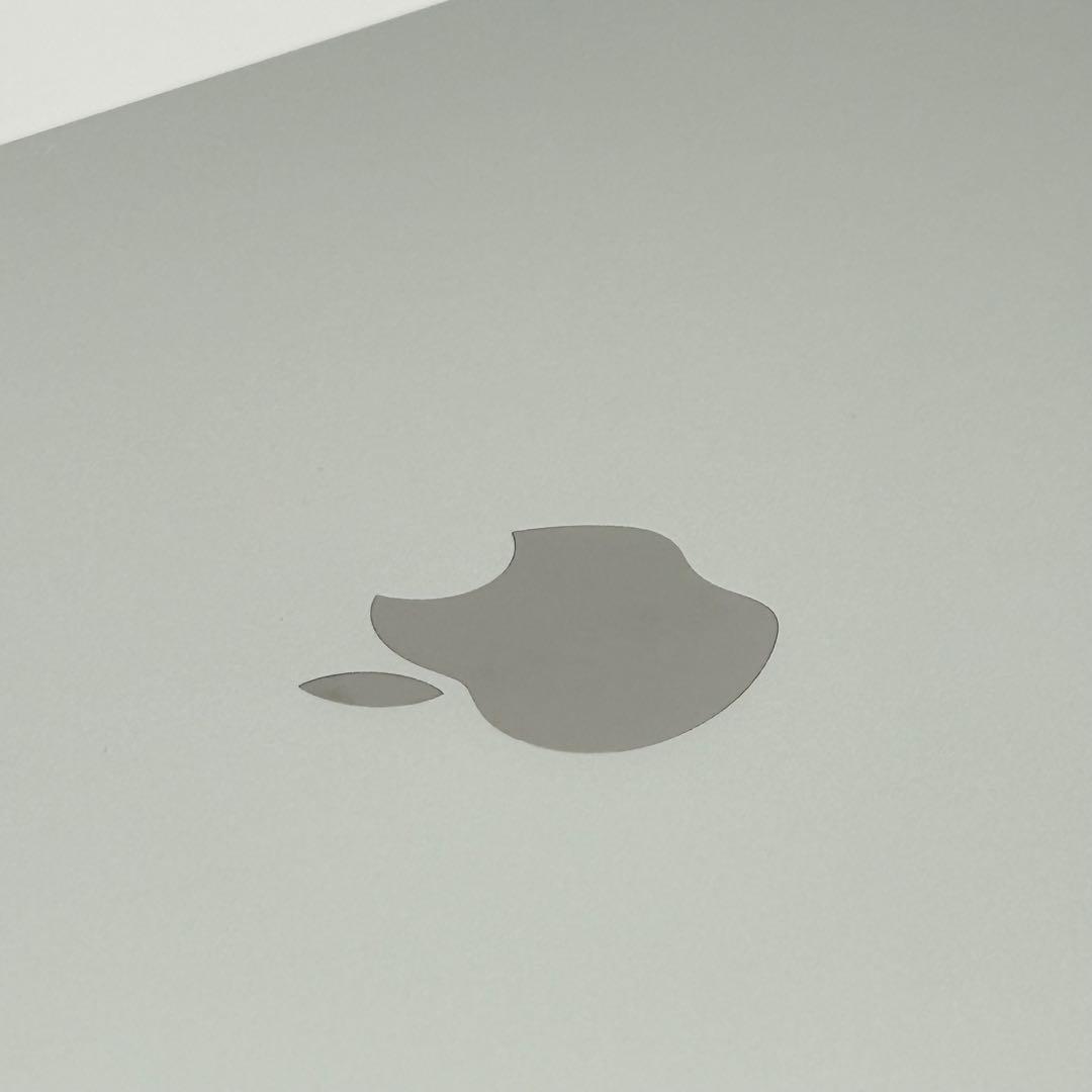 美品☆iPad 第11世代 Wi-Fi 128GB シルバー MD3Y4J/A