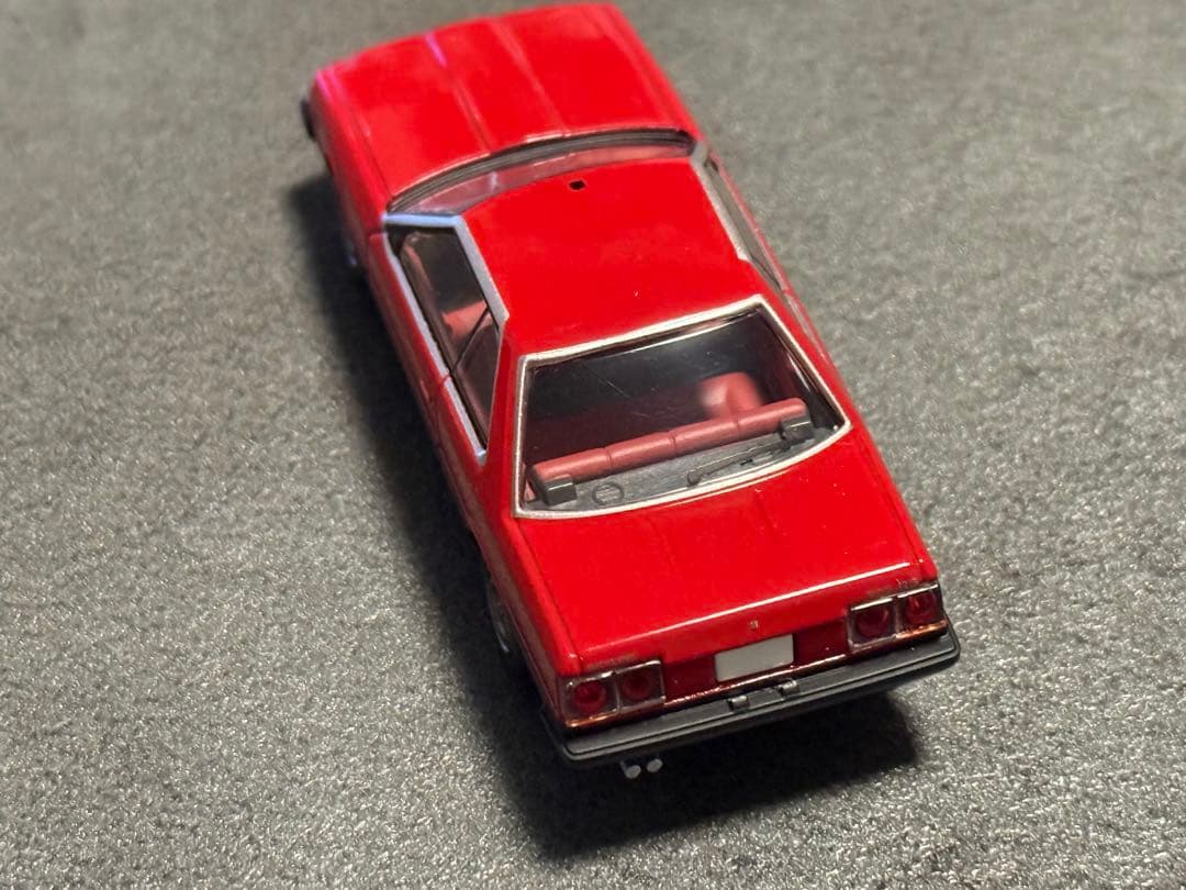 トミカ ニッサン スカイライン 2000 RS ターボ 83年式 LV-N85