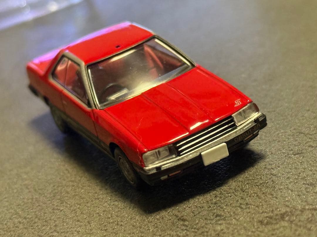 トミカ ニッサン スカイライン 2000 RS ターボ 83年式 LV-N85