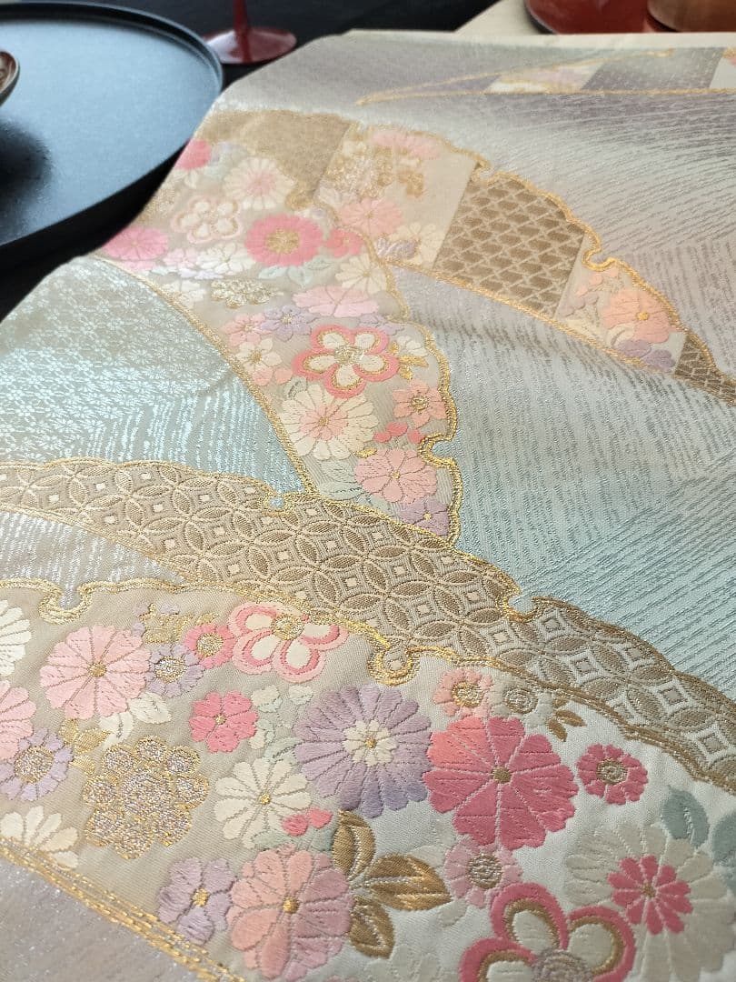 A947★高級‼️豪華刺繍‼️ひな祭り‼️テーブルランナー2m10cm