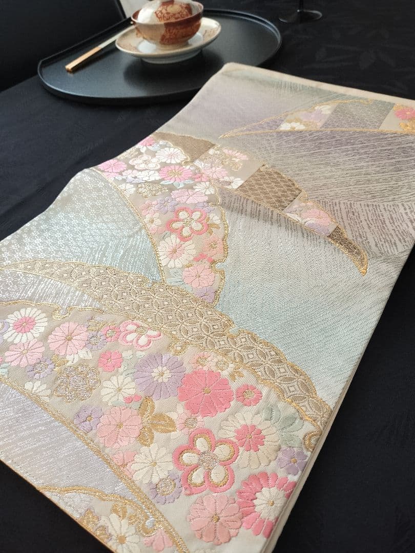 A947★高級‼️豪華刺繍‼️ひな祭り‼️テーブルランナー2m10cm