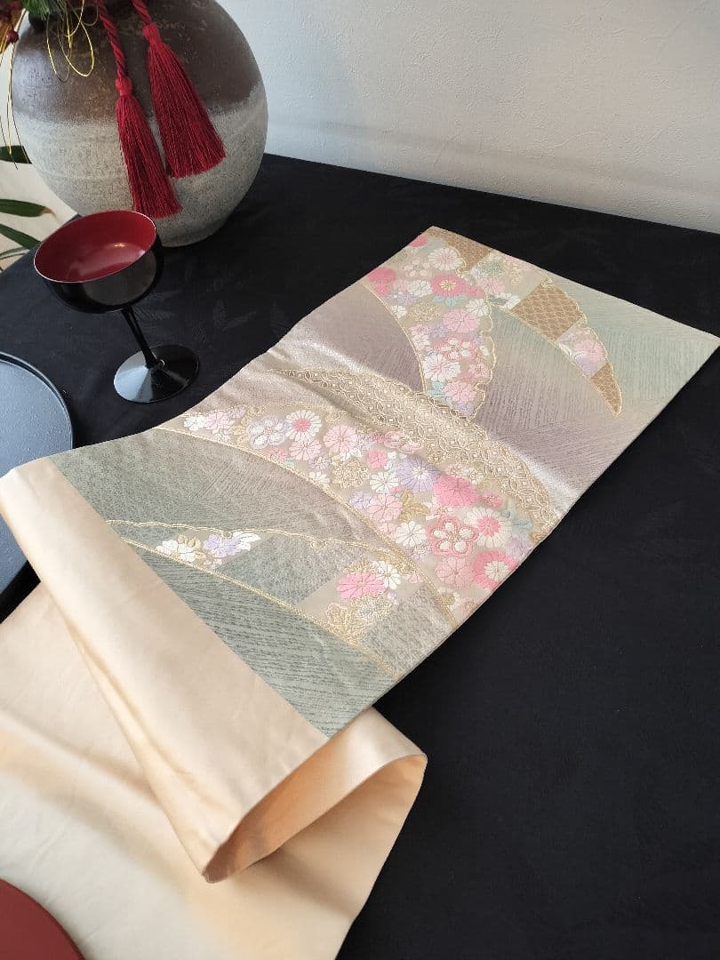 A947★高級‼️豪華刺繍‼️ひな祭り‼️テーブルランナー2m10cm