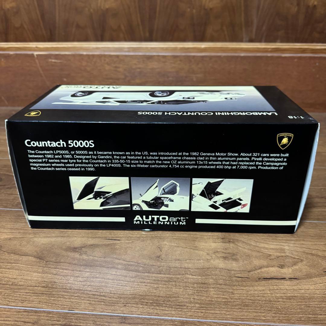 絶版未展示品 オートアート 1/18 ランボルギーニ カウンタック 5000S