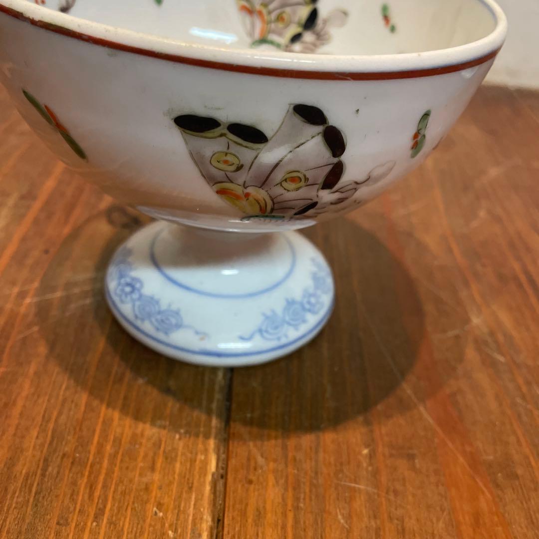 美品　古伊万里　染付の器　江戸時代　高杯　杯洗　蝶や植物の絵柄が鮮やかに描かれた