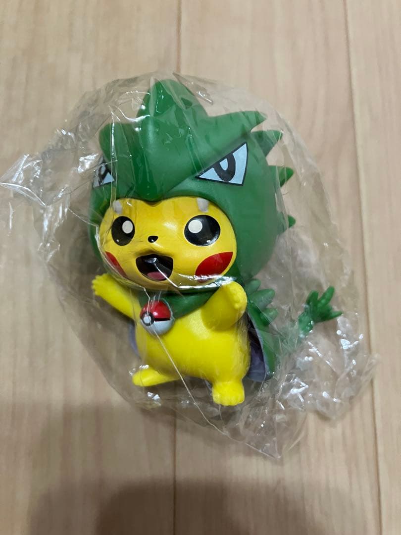 ピカチュウ亜種　フィギュア　ポケモン