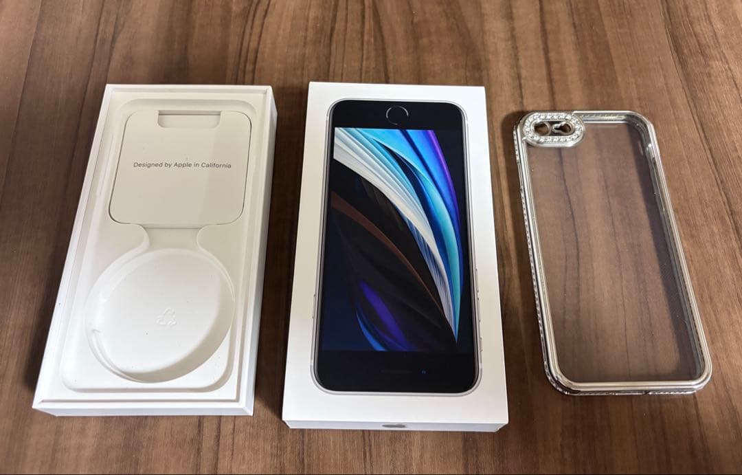 京*薫様 【中古】iPhone SE (第2世代) ホワイト 箱付き