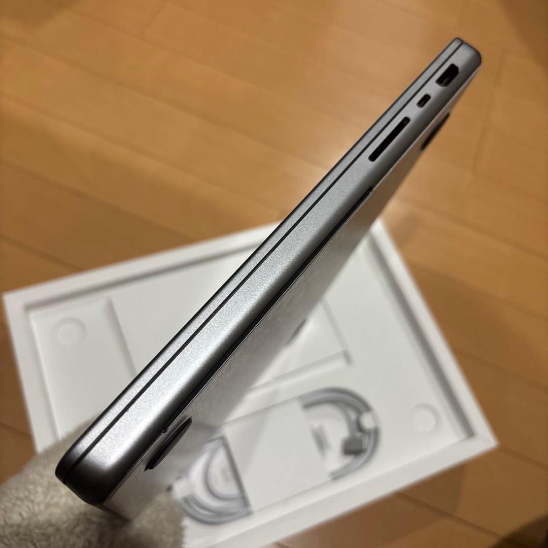 MacBook本体 Apple MacBook Pro 16GB 1TB