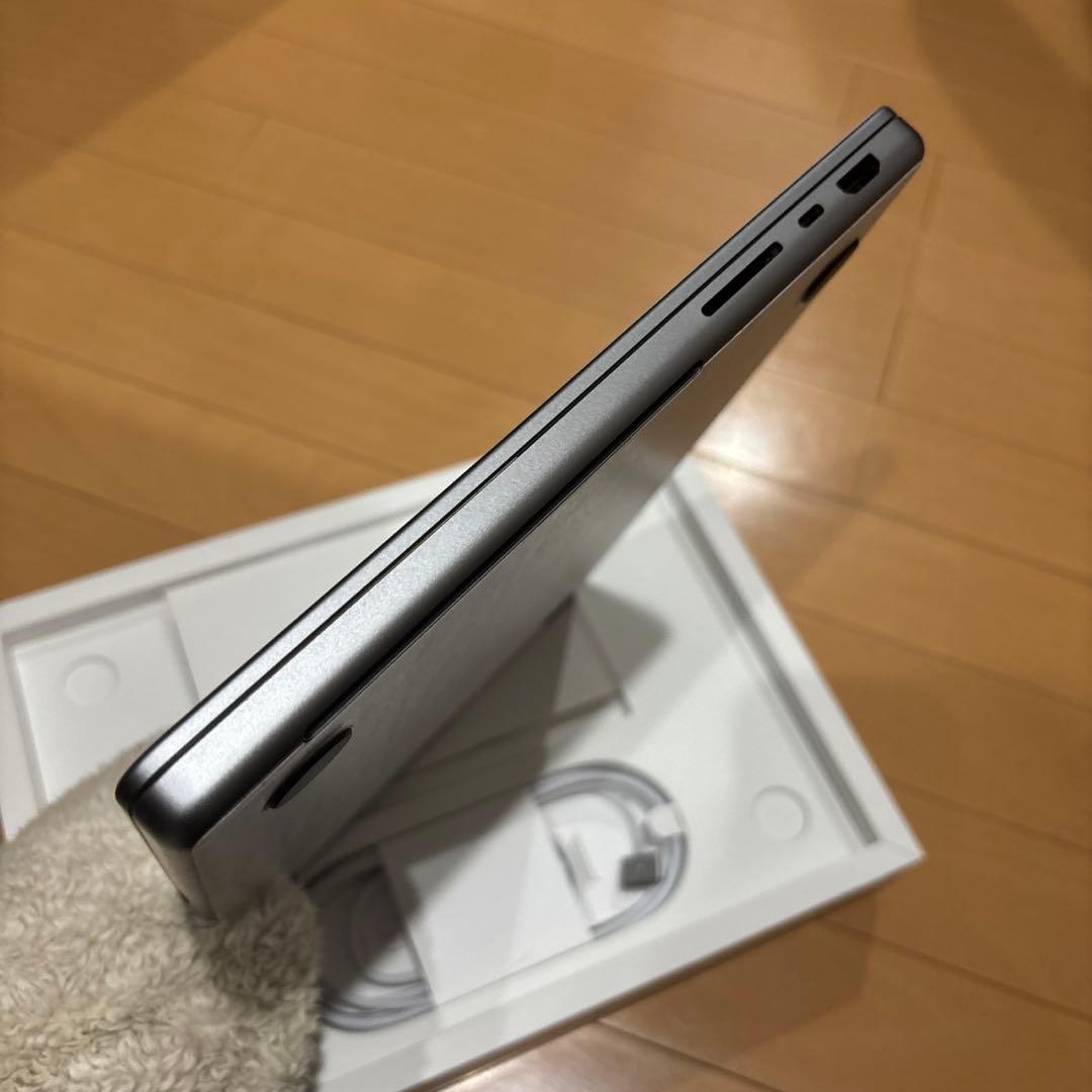 MacBook本体 Apple MacBook Pro 16GB 1TB