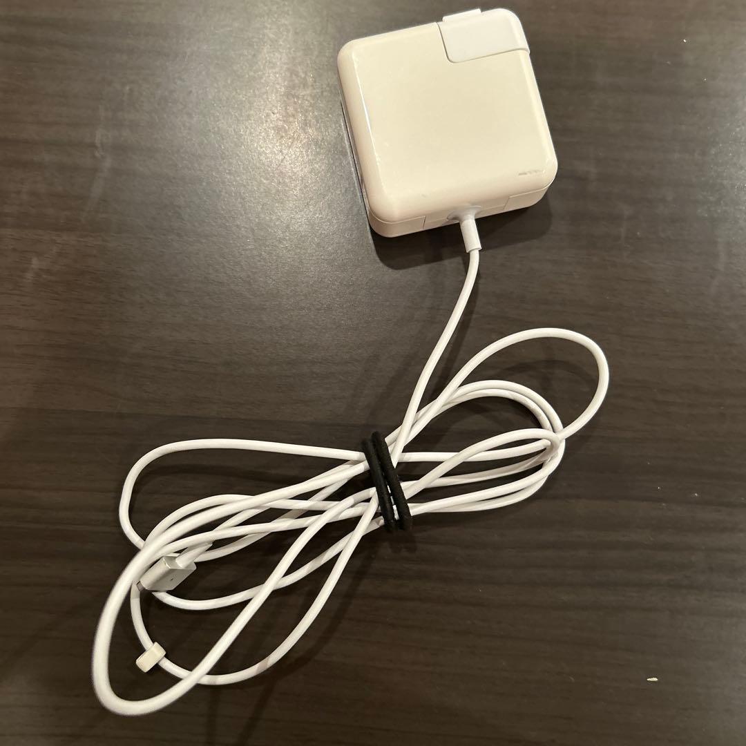 Apple MacBook Pro 13インチ (Early 2015)