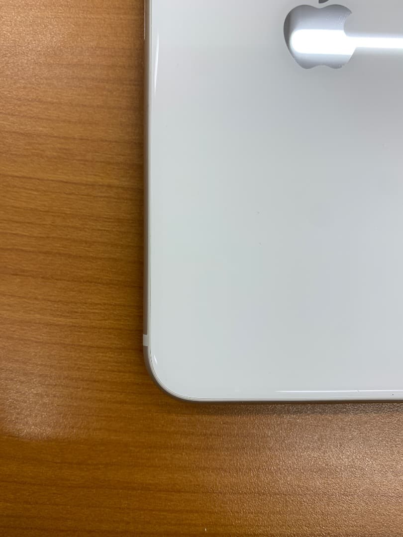 動作確認済 iPhone SE(第3世代) 64GB ID P8778