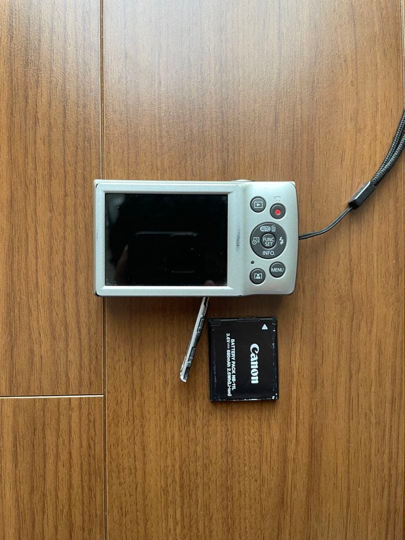 Canon IXY200 シルバー コンパクトデジタルカメラ
