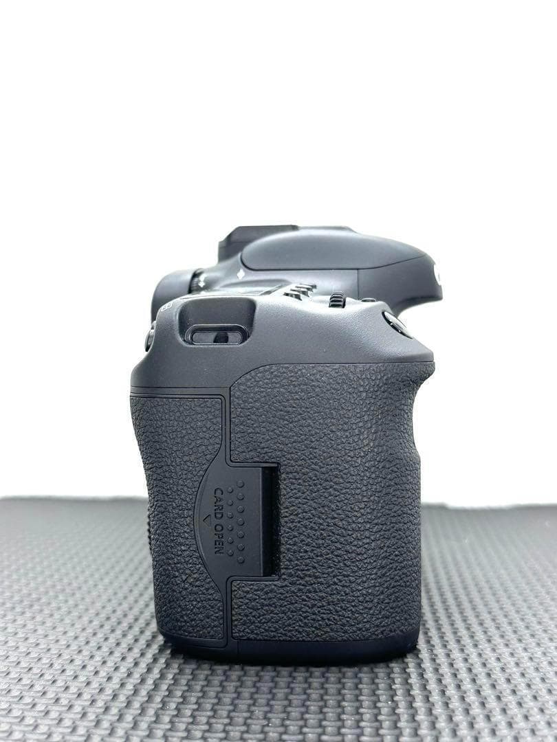 a36★早い者勝ち★Canon EOS 7D MarkⅡ おまけレンズ付き