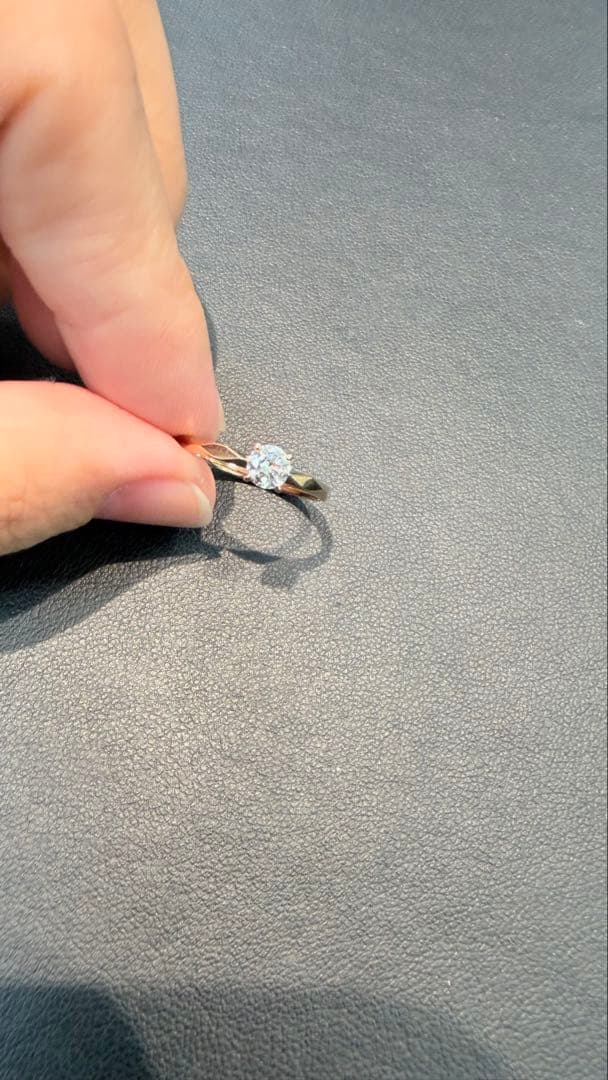 0.3カラット　18金ピンクゴールド素材指輪　ダイヤモンドが透明感あり　11号