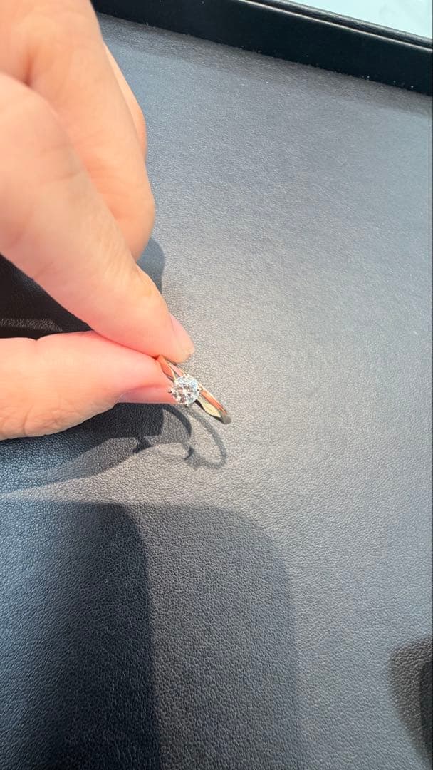 0.3カラット　18金ピンクゴールド素材指輪　ダイヤモンドが透明感あり　11号