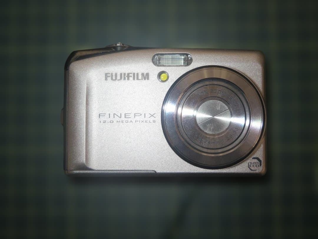タイムセール価格【（通電確認）ジャンク品】FinePix F50fd