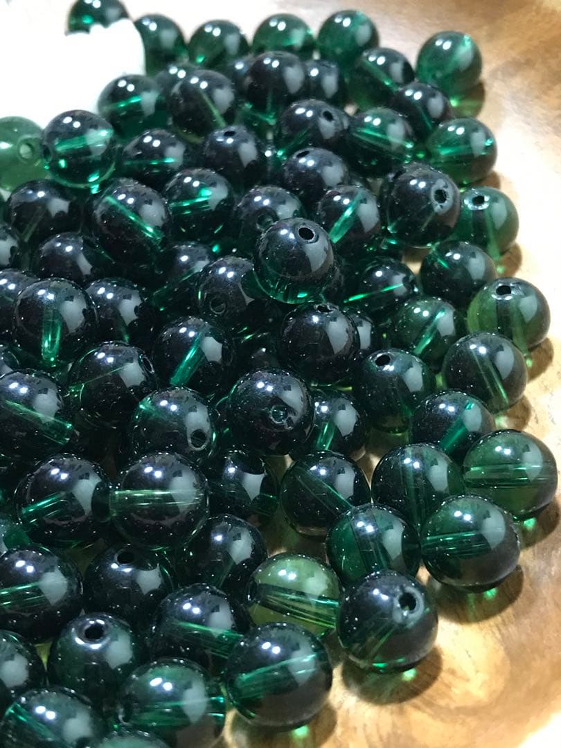 《SHOP》8mm玉【グリーンクォーツ】1mm穴パーツ20個