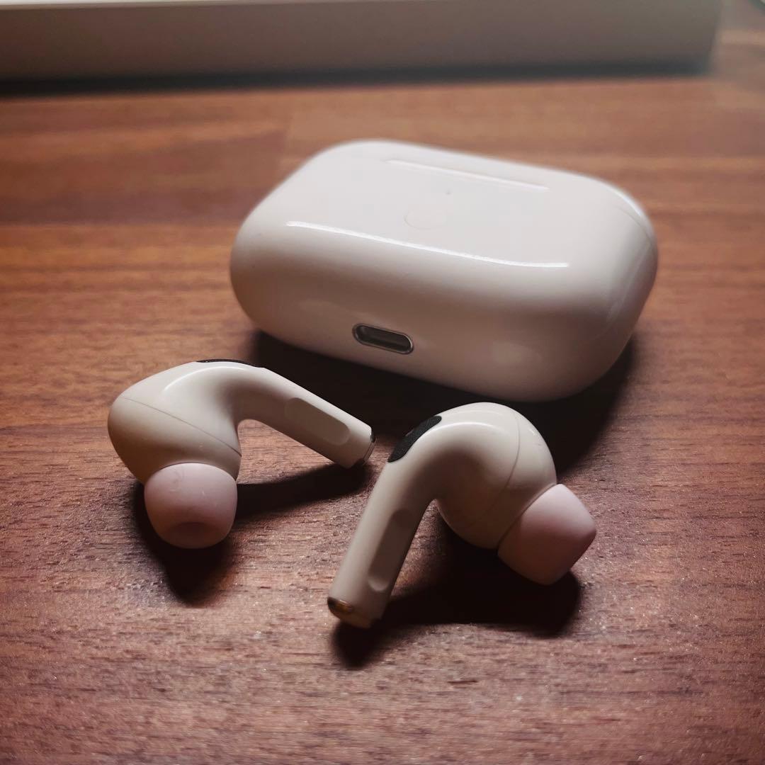 ✨️【美品】AirPods Pro 新品充電ケース付き✨️