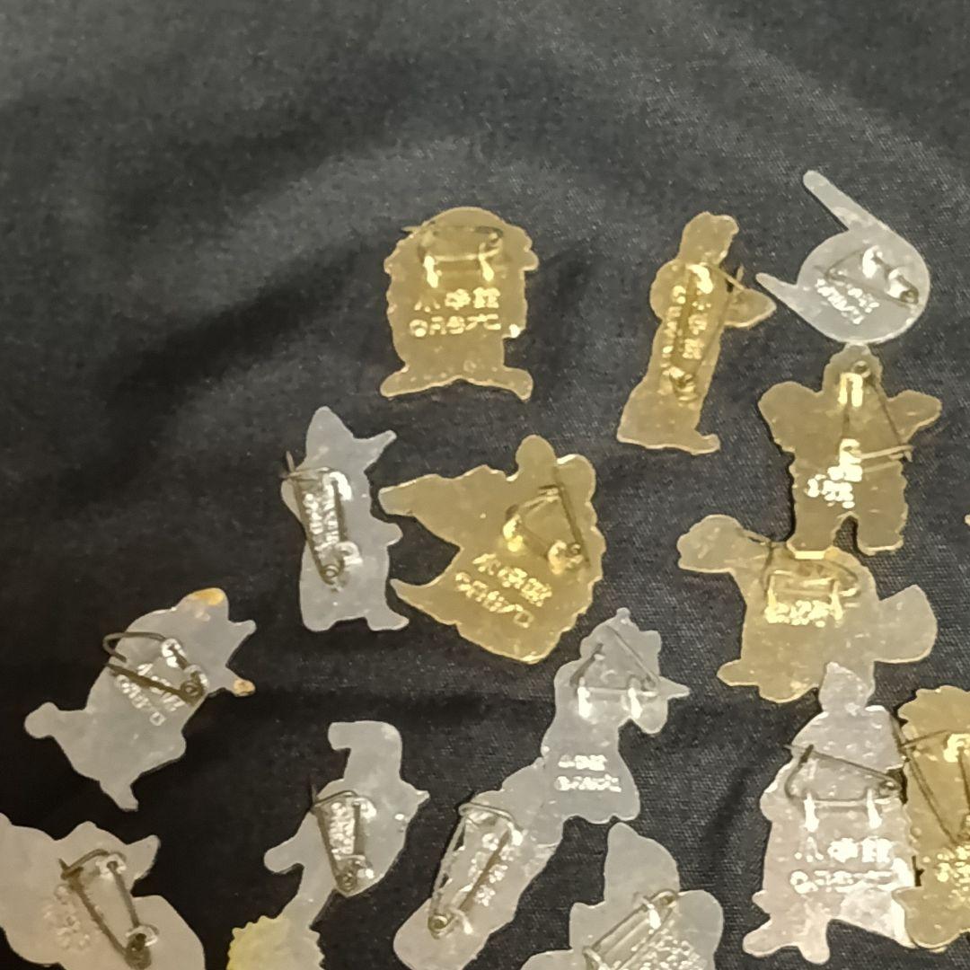 ウルトラマン　当時物　昔のピンバッチ　ピンズ　円谷プロ　小学館