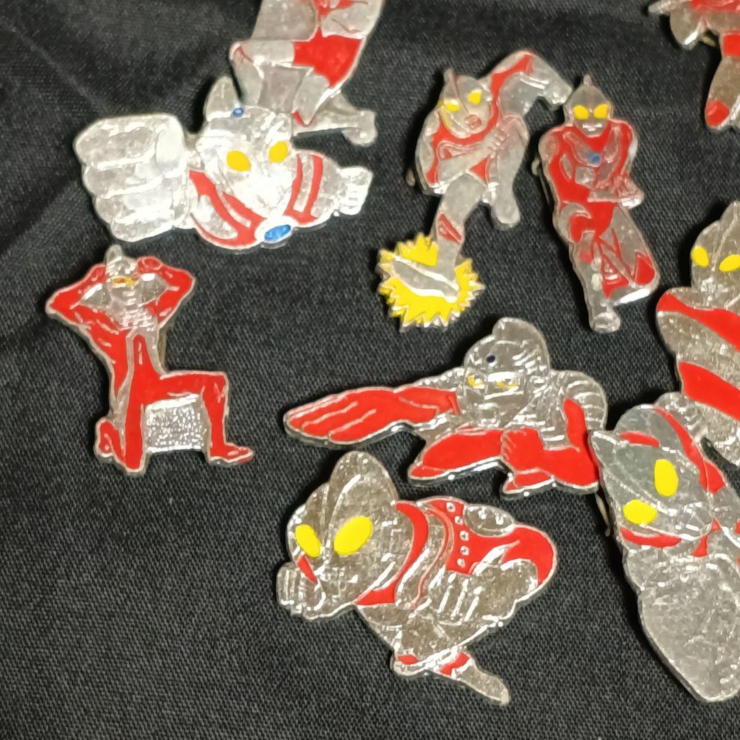 ウルトラマン　当時物　昔のピンバッチ　ピンズ　円谷プロ　小学館